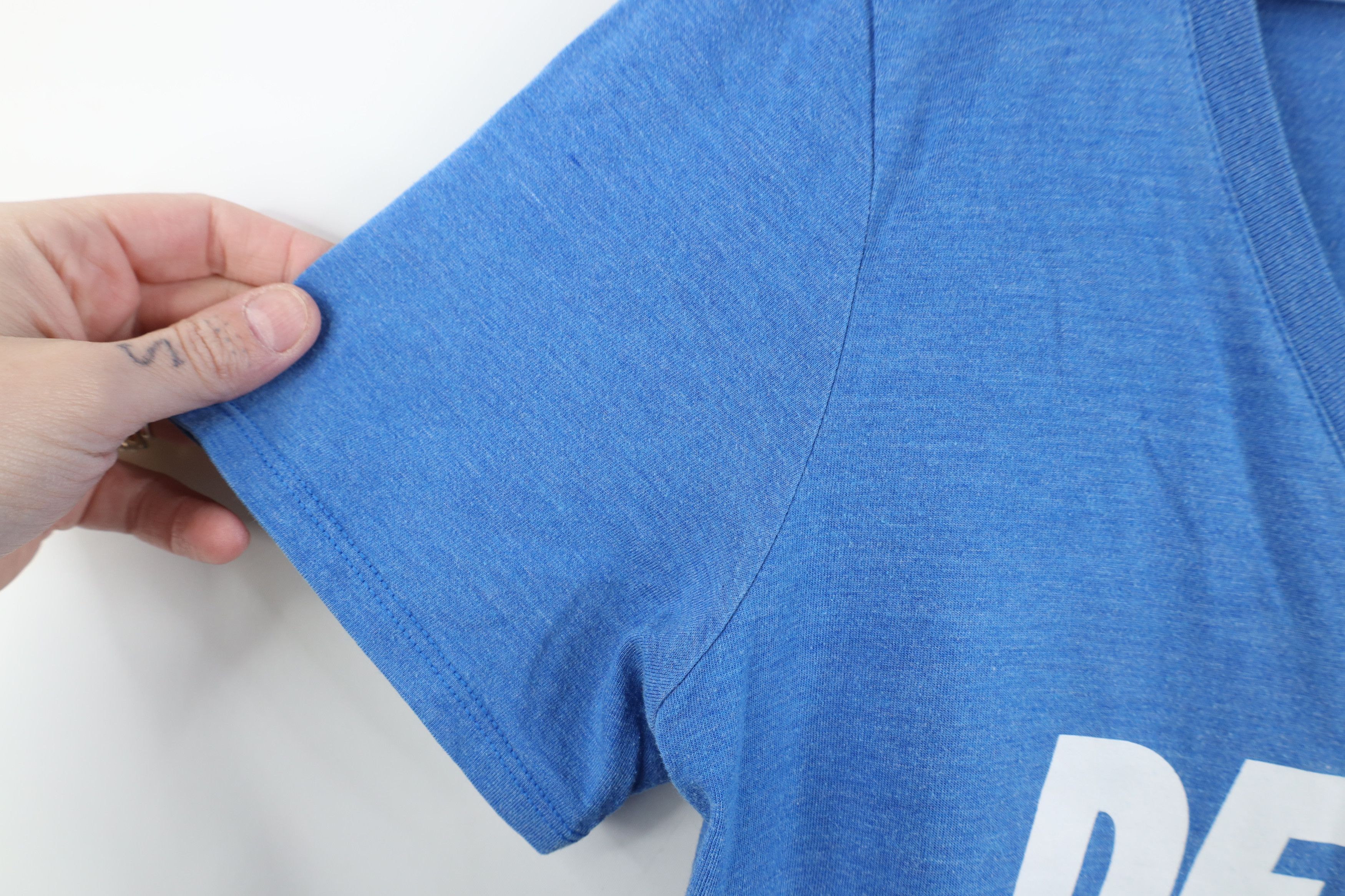 Nike Nike Athletic Cut Detroit Lions Football V-Neck T-Shirt Blue Size L / US 10 / IT 46 - 10 Thumbnail