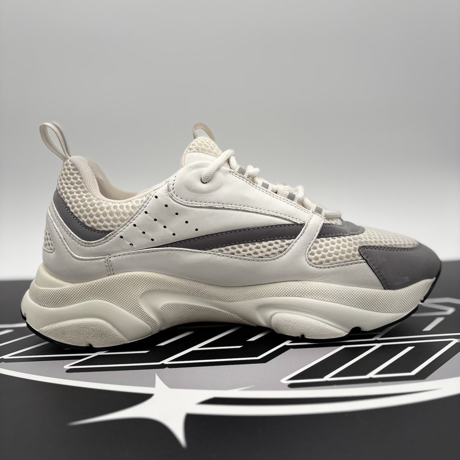 Dior Dior B22 Sneaker ' White Reflective ' | SUPER CLEAN! Size US 11 / EU 44 - 13 Thumbnail
