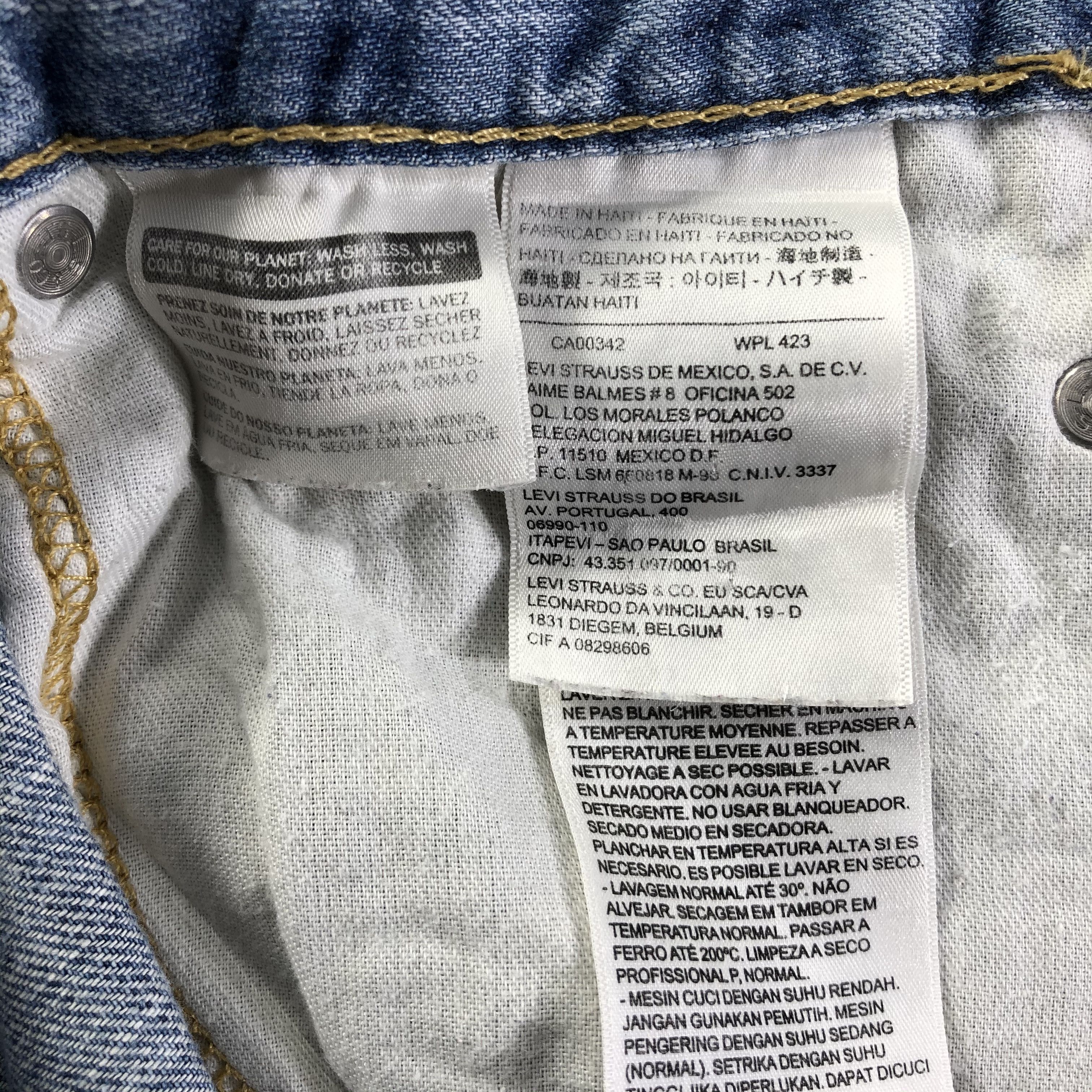 Levi's × Vintage Vintage Light Wash Levis 505 Jeans-JM3210 Size US 33 - 9 Thumbnail