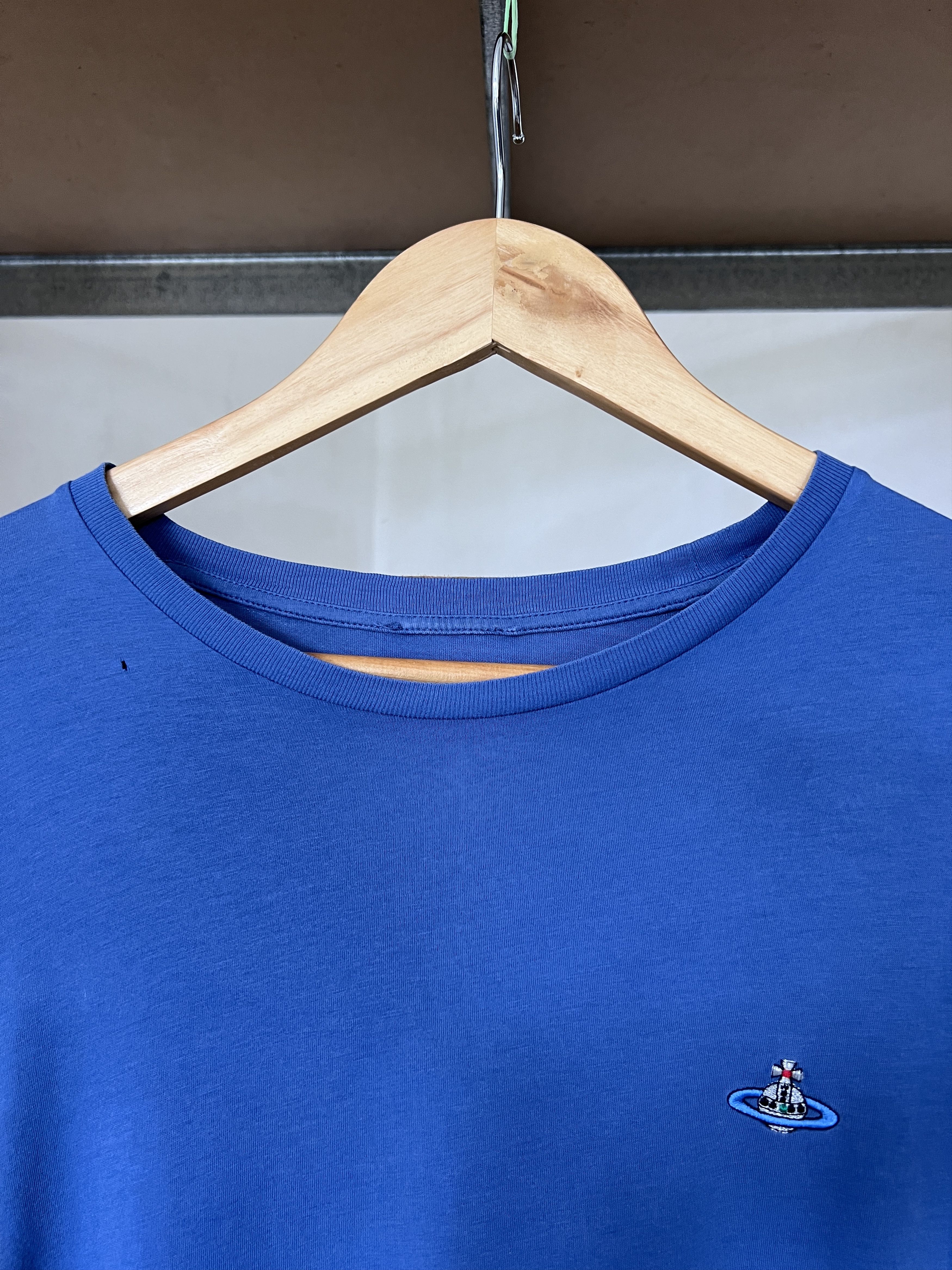 Vintage Vivienne Westwood Vintage Small Logo Blue Distressed Tee Size US XL / EU 56 / 4 - 3 Thumbnail