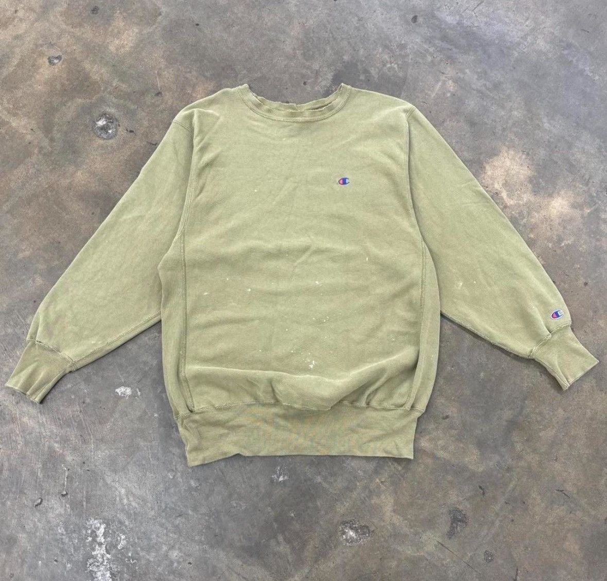 Champion VINTAGE CHAMPION ARMY GREEN CREWNECK Size US XL / EU 56 / 4 - 1 Thumbnail