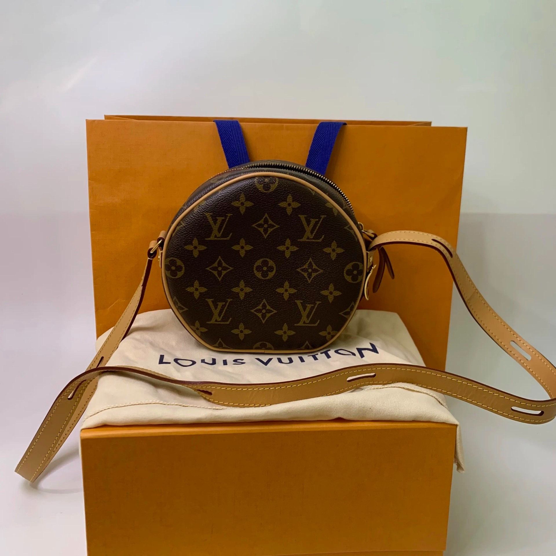 Louis Vuitton Pre-loved Bag Very good condition Size ONE SIZE - 1 Thumbnail