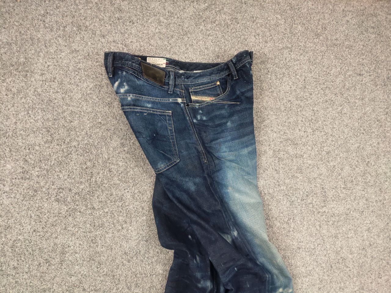 Diesel Diesel shioner Dark dyed Faded Denim Jeans Vintage Style Size US 34 / EU 50 - 13 Thumbnail