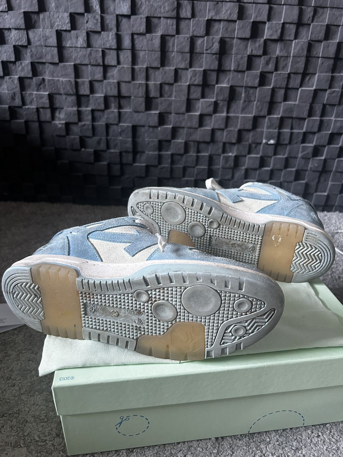 Off-White Off white ooo full suede baby blue Size US 8 / EU 41 - 8 Thumbnail