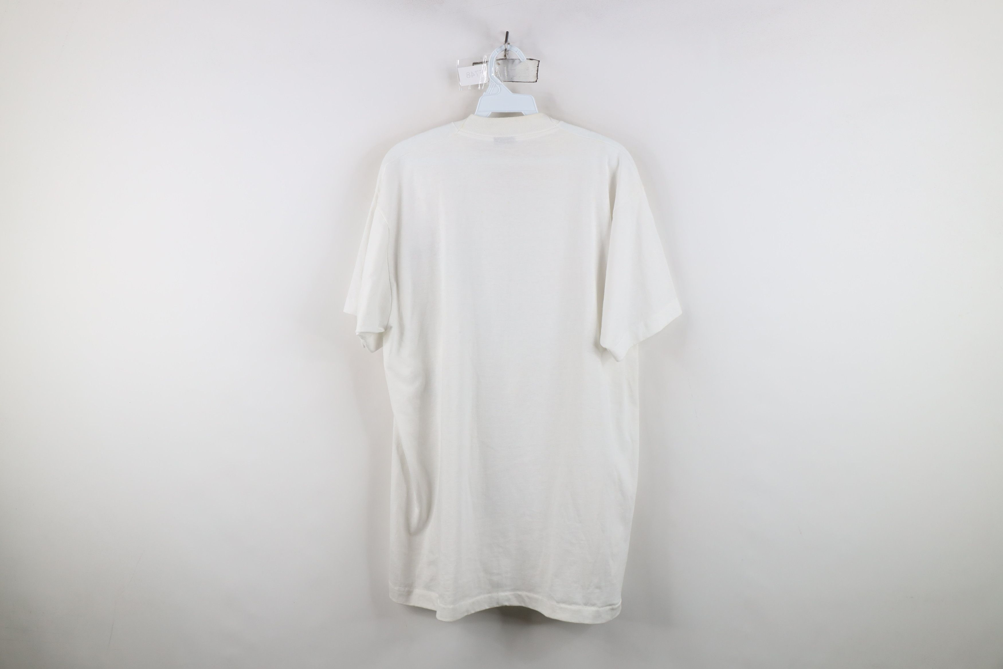 Vintage Vintage 70s Leslie Arwin Coat Short Sleeve T-Shirt White USA Size US XL / EU 56 / 4 - 13 Thumbnail