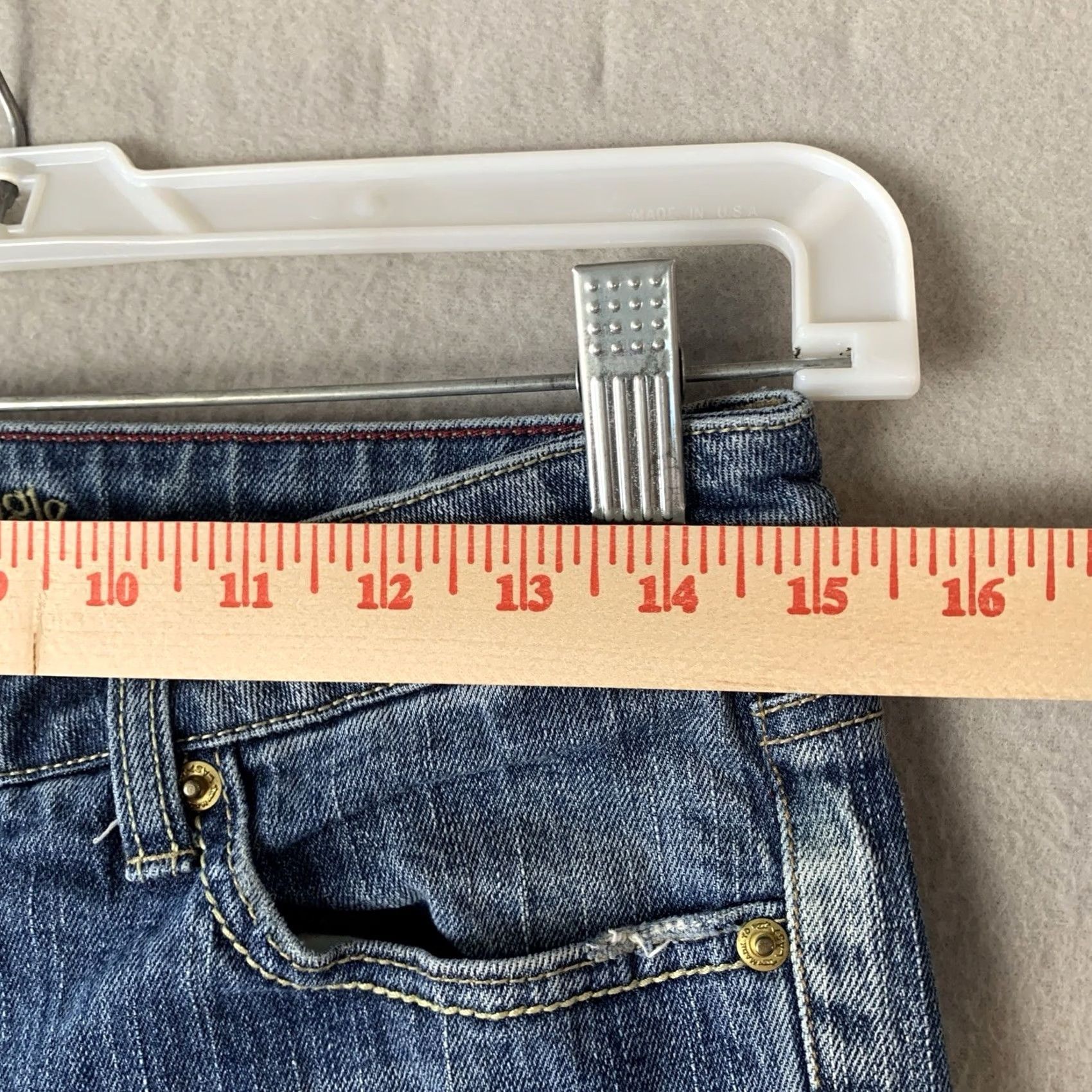American Eagle Outfitters VINTAGE American Eagle Jeans Womens 6 Blue Hipster Bootcut Denim 5-Pocket Zipper Button Logo Machine Washable 90s Y2K Preppy College USA Womens Size 28" / US 6 / IT 42 - 8 Thumbnail