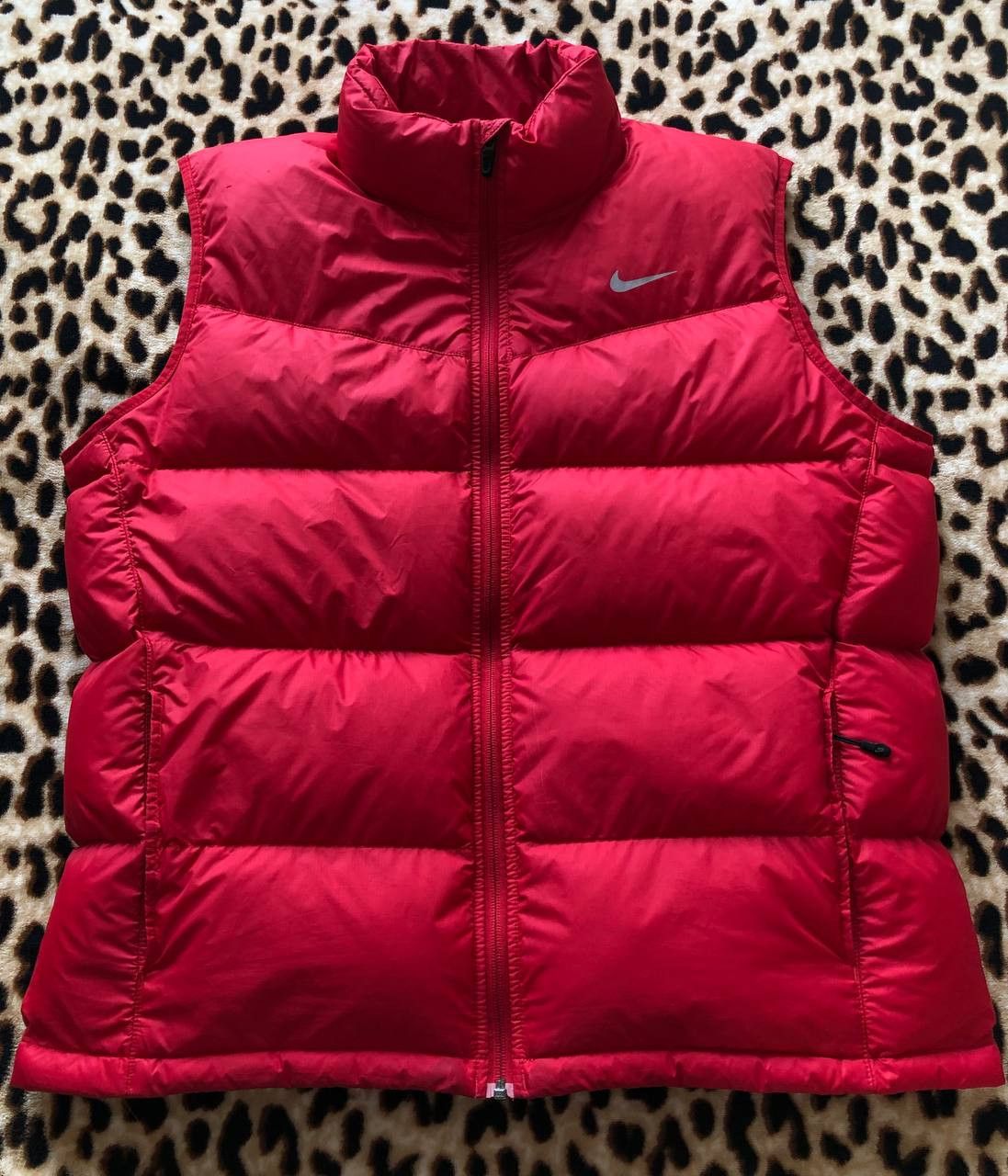 image of Nike Down Vest Puffer Jacket 00S Y2K in Red, Men's (Size Large)