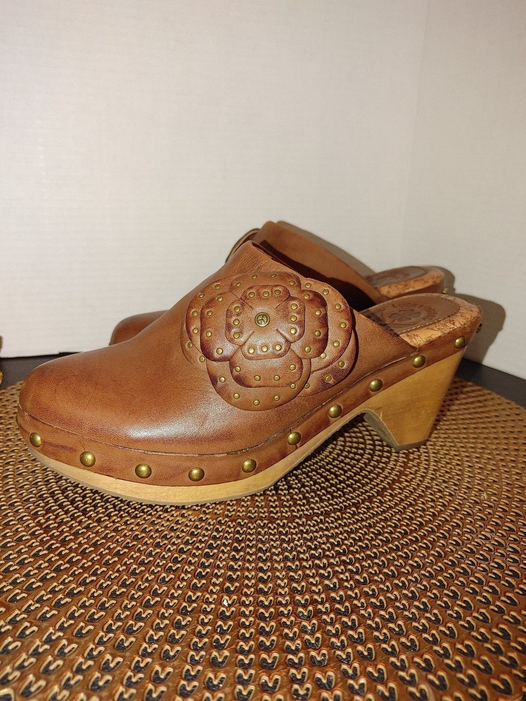 Lucky Brand Lucky Brand Megan Clogs Size 9.5M Size US 9 / IT 39 - 1 Thumbnail