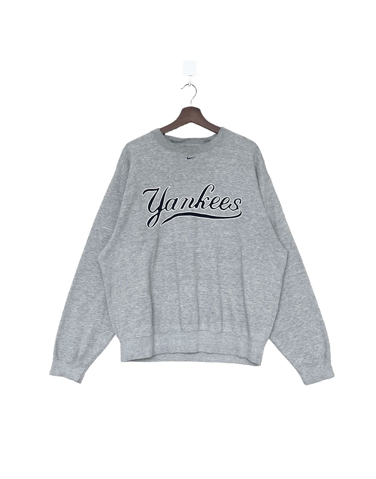 Vintage Vintage Brand Nike Centre Yankees Sweatshirt 2000s Size US L / EU 52-54 / 3 - 1 Thumbnail