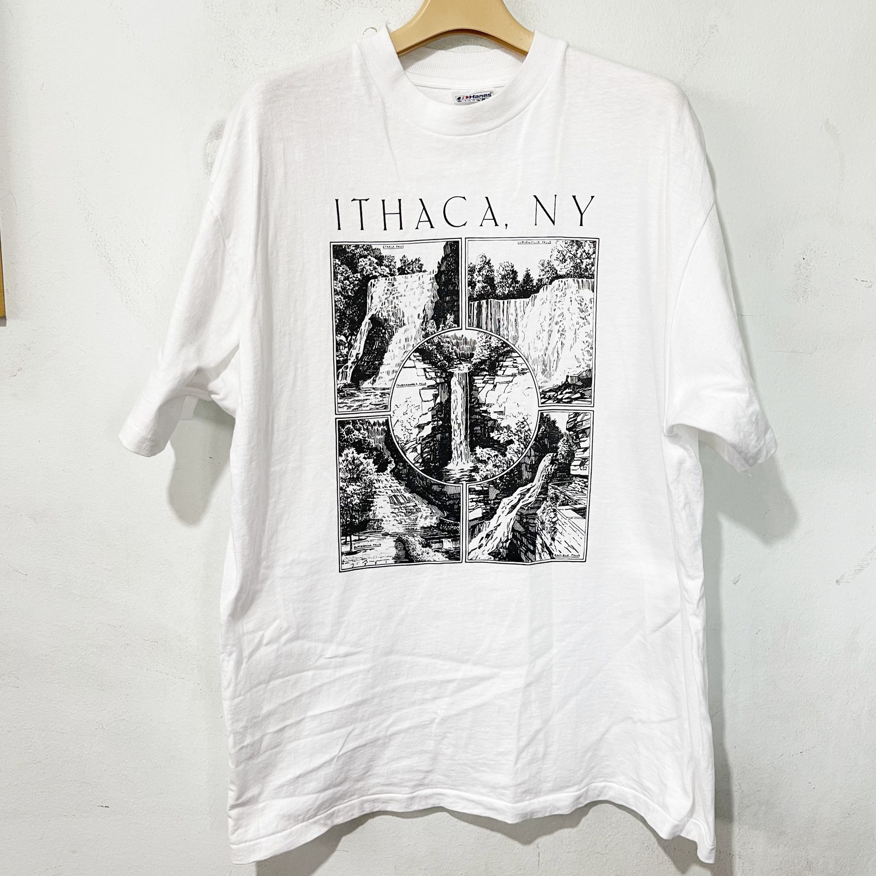 Vintage Vintage 90s Ithaca NY Waterfall T-Shirt Size US L / EU 52-54 / 3 - 1 Thumbnail