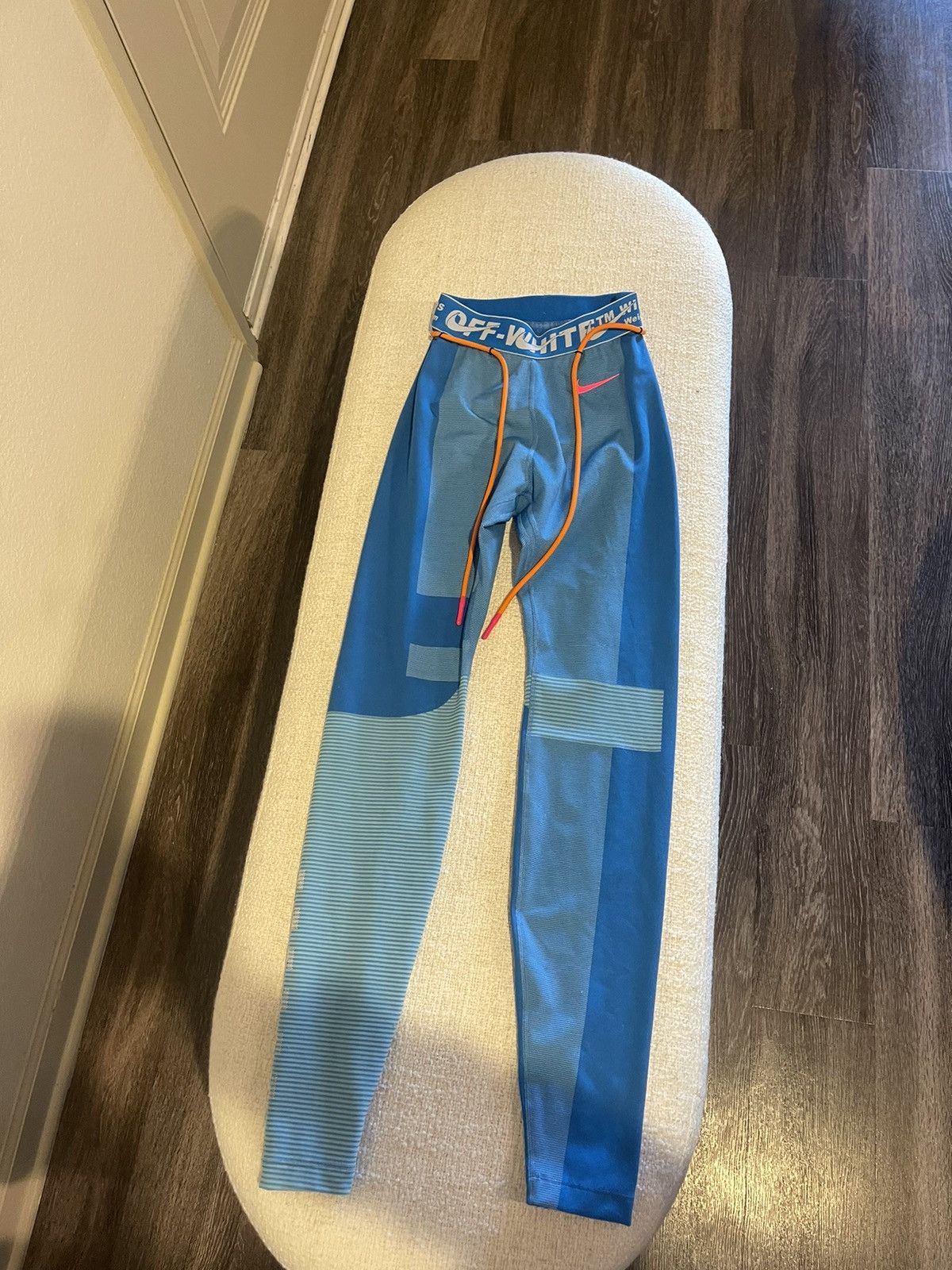 Off white x nike leggings best sale