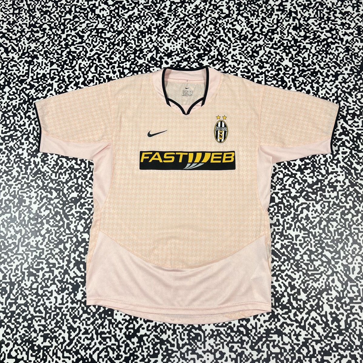 Nike Vintage 2003 Nike Juventus Soccer Football Retro Y2K Jersey Size L / US 10 / IT 46 - 3 Thumbnail