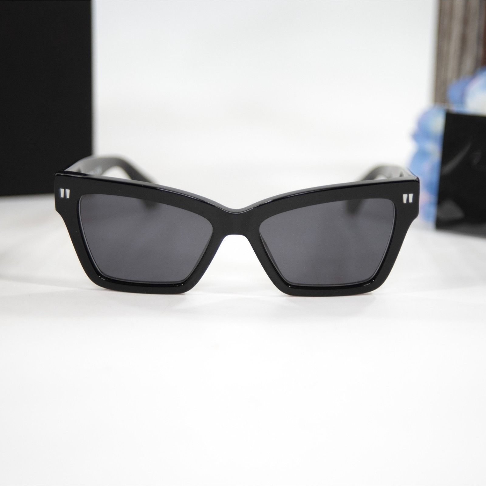 Off-White Off-White OER1110 Cincinnati Black Logo Sunglasses NWT Case Size ONE SIZE - 8 Thumbnail