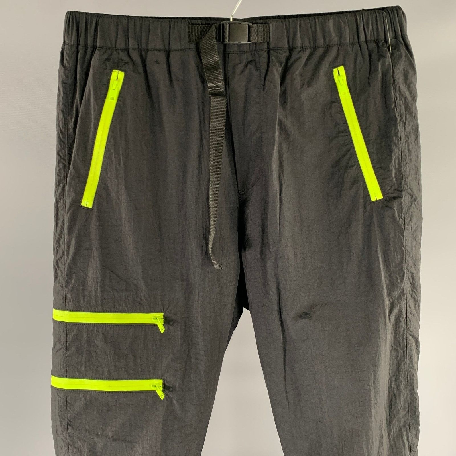 Stampd STAMPD Size M Black Green Nylon Joggers Casual Pants Size US 30 / EU 46 - 2 Thumbnail