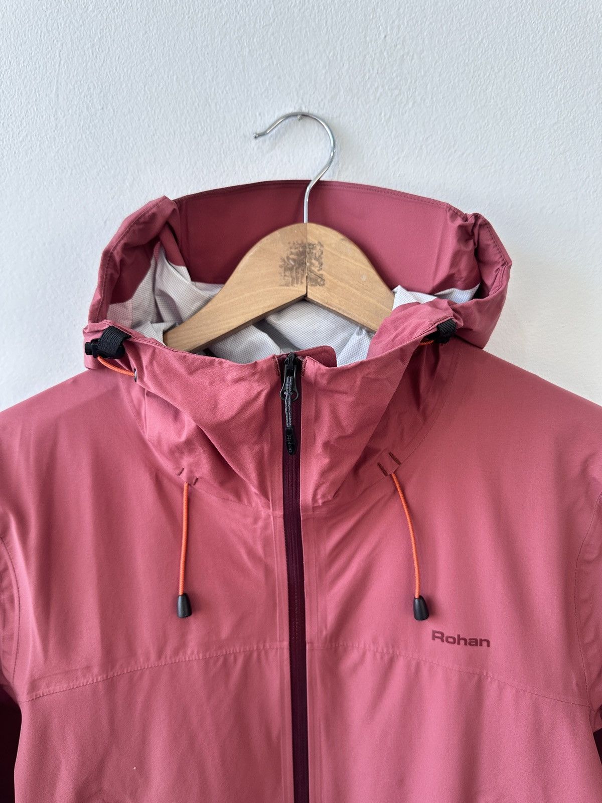 Other Rohan Momentum Jacket Barricade Waterproof Hiking Rain Coat Size US S / EU 44-46 / 1 - 7 Thumbnail