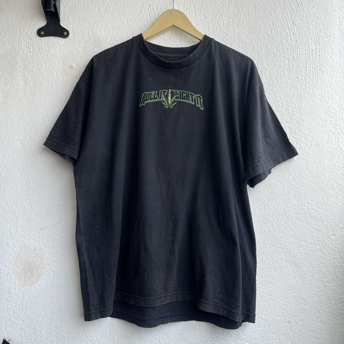 Other Streetwear Weeds Roll It Light It Big Printed TShirt Size US XL / EU 56 / 4 - 4 Thumbnail