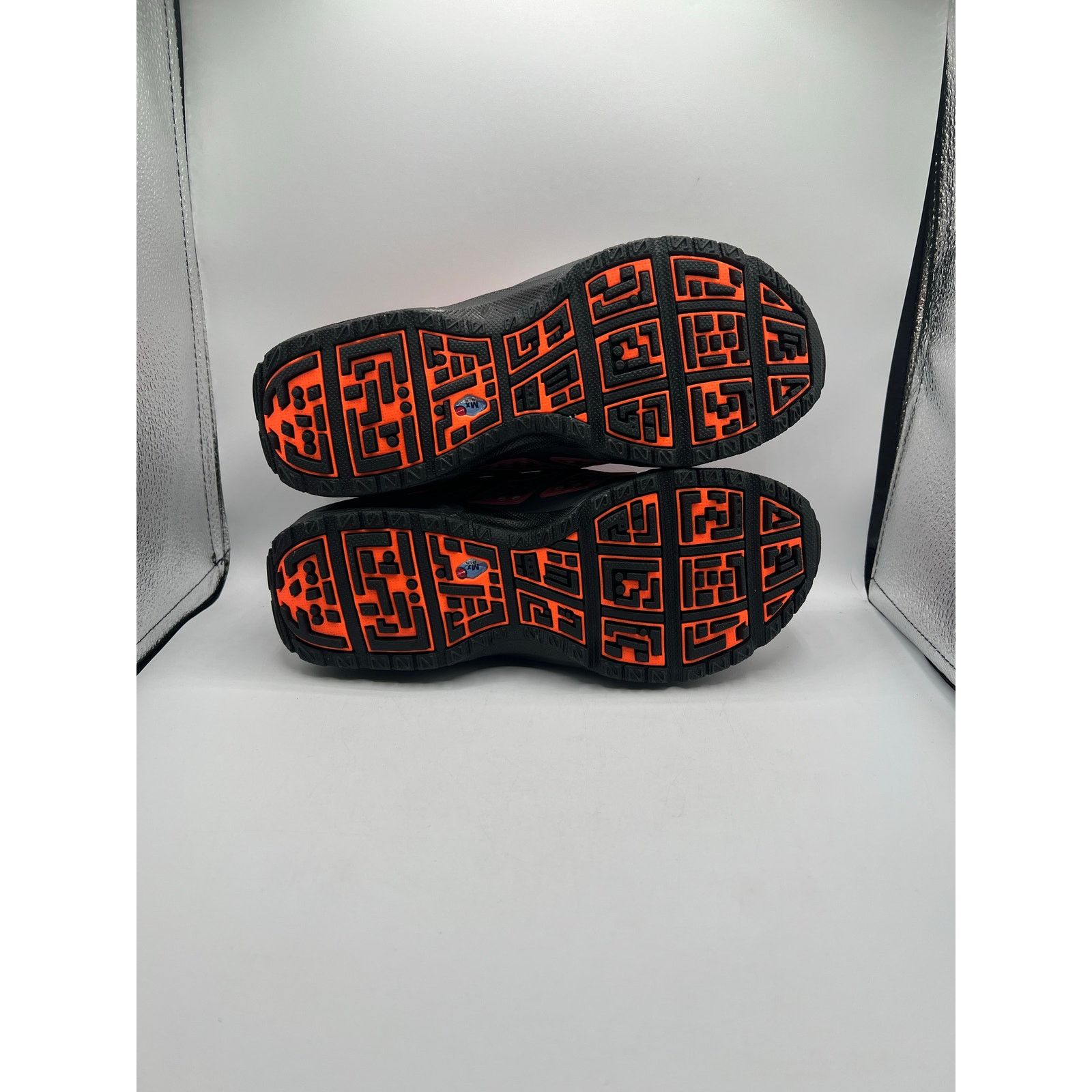 Nike Nike Air Sunder Max Wmns GORE-TEX “Hyper Crimson” size 7w Size US 7 / IT 37 - 5 Thumbnail