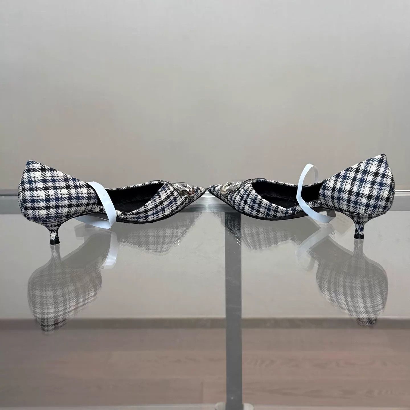 Balenciaga Balenciaga BB Check Pointed Toe High Heels 38 98 Size US 7.5 / IT 37.5 - 6 Thumbnail