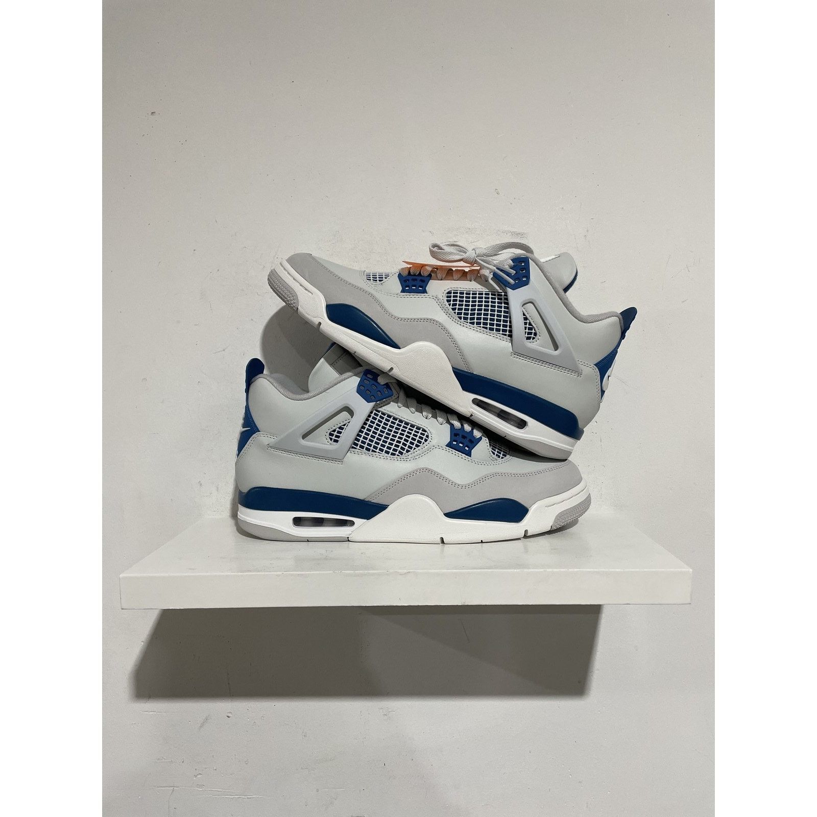 Nike NIKE JORDAN 4 MILITARY BLUE SIZE 12 NEW Size US 12 / EU 45 - 1 Thumbnail