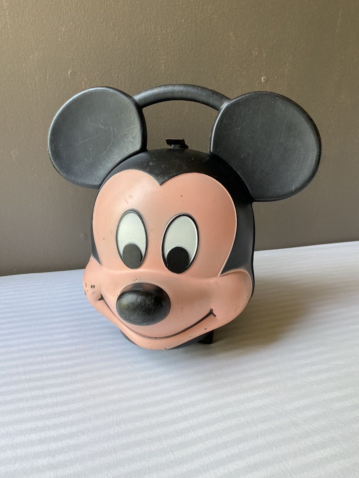Disney × Mickey Mouse × Vintage Disney Mickey Mouse Head Lunch Box Size ONE SIZE - 1 Thumbnail