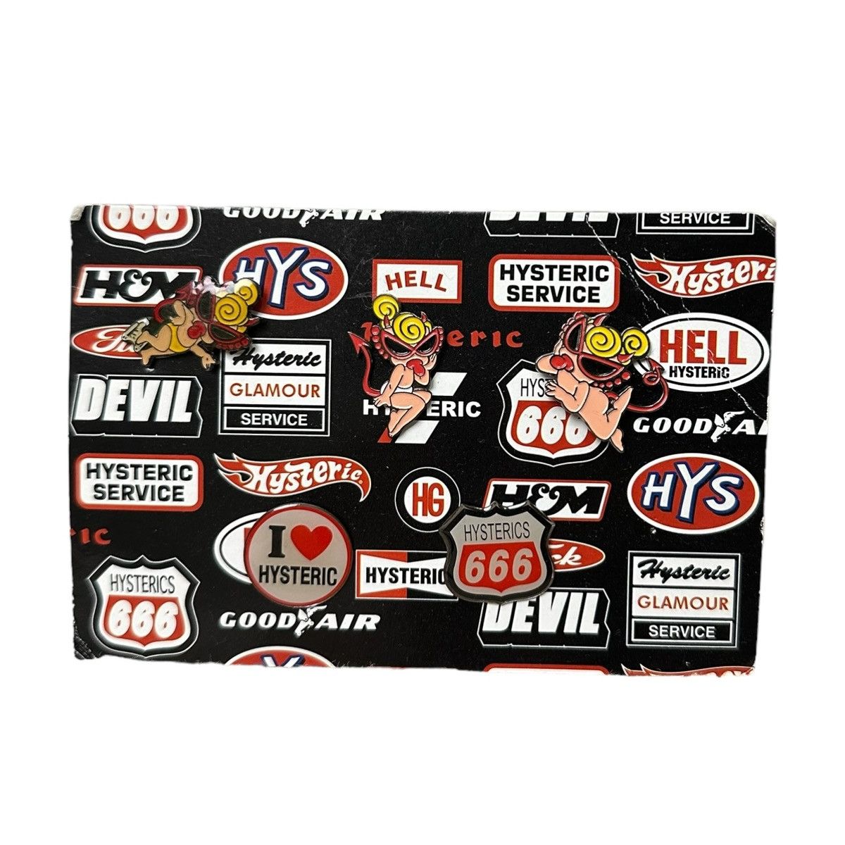 Hysteric Glamour Pins