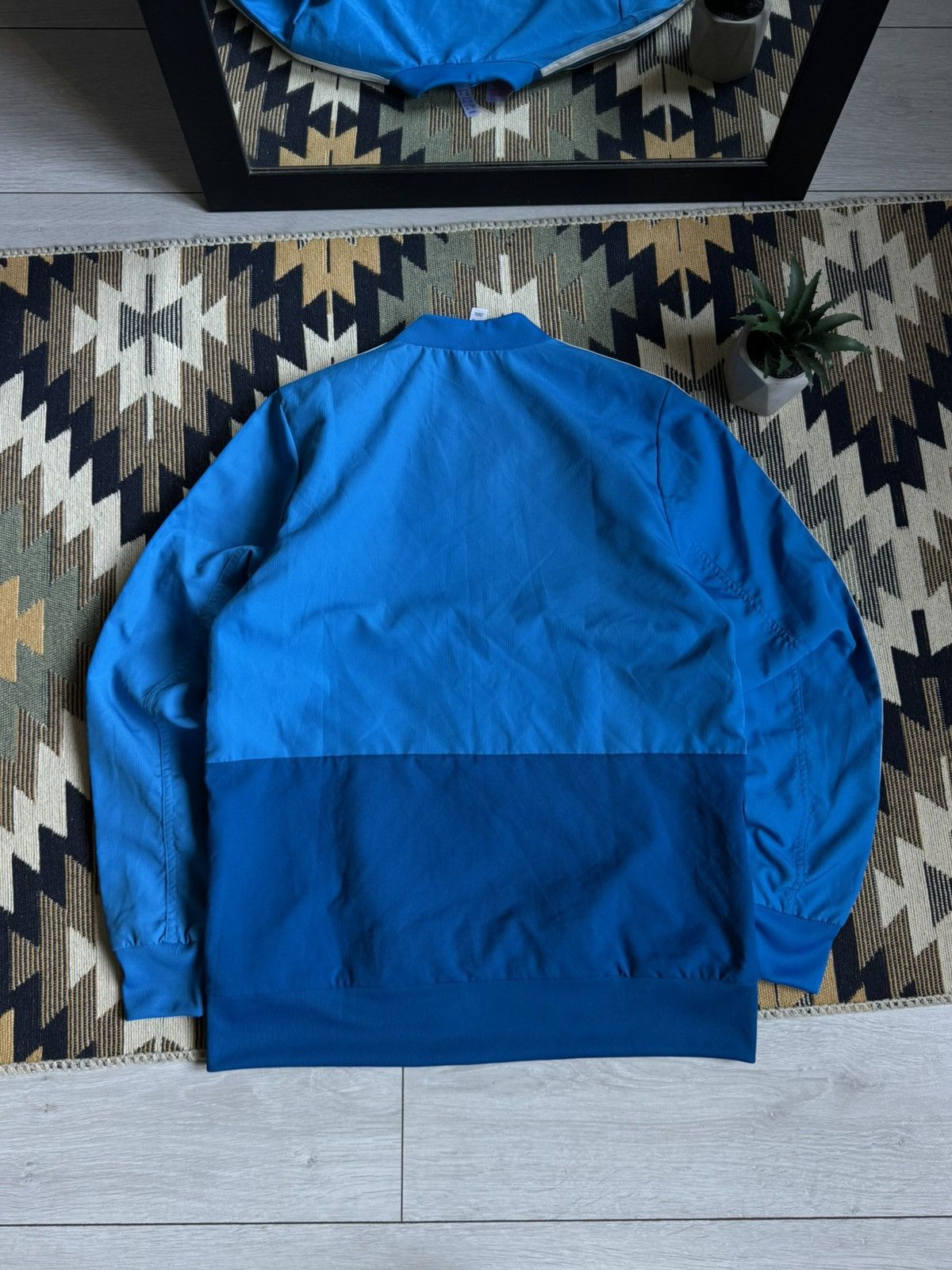 Adidas Adidas Real Madrid 2018/19 Nylon Jacket Size US S / EU 44-46 / 1 - 8 Thumbnail