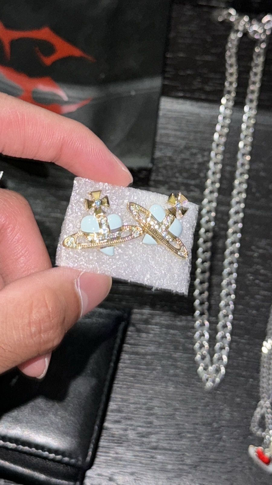 Vivienne Westwood 𝘿𝙞𝙖𝙢𝙖𝙣𝙩𝙚 𝙃𝙚𝙖𝙧𝙩 𝙀𝙖𝙧𝙧𝙞𝙣𝙜𝙨 Size 32 - 3 Thumbnail