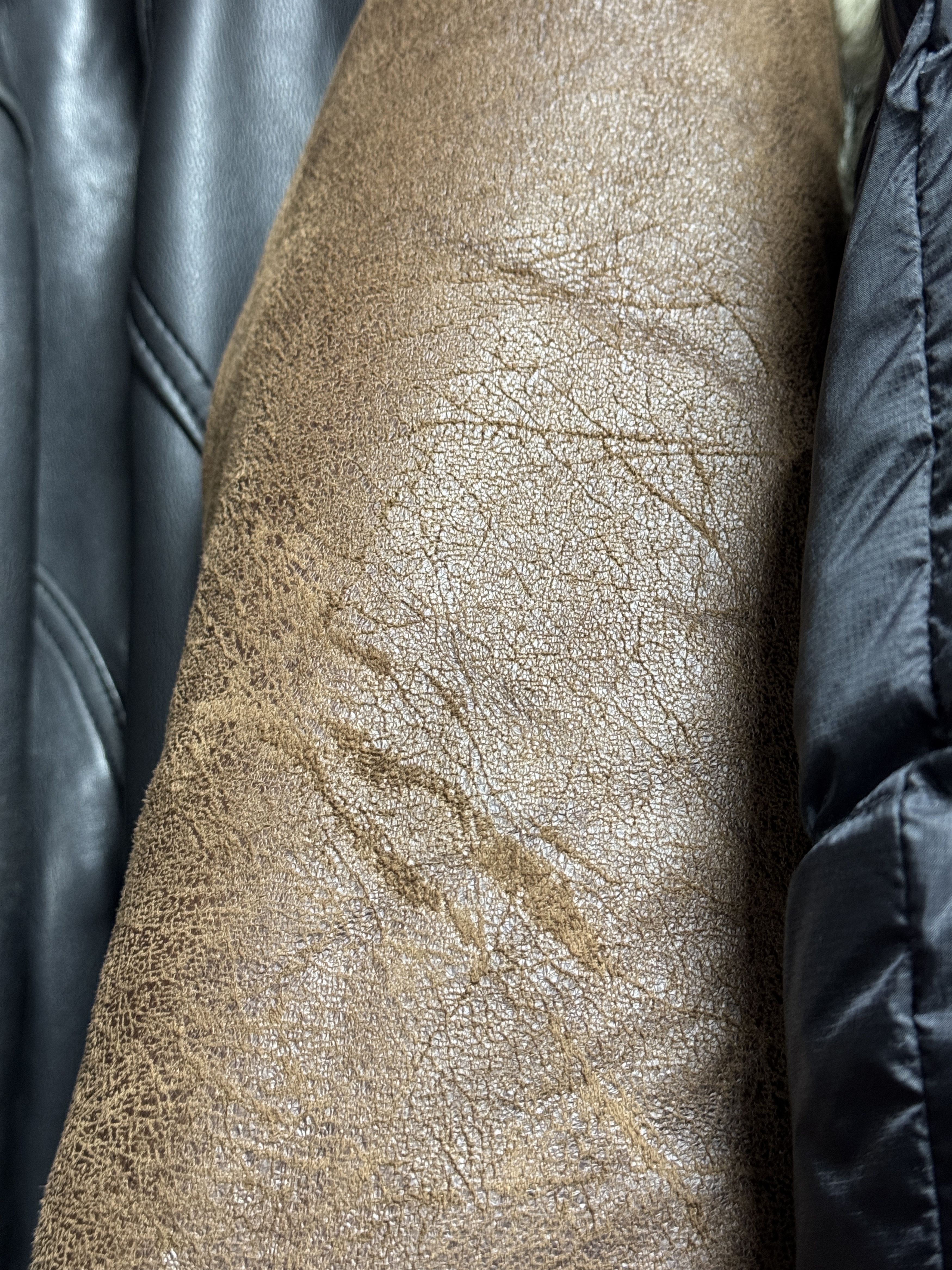 Alpha Industries Alpha Industries B-3 Sheepskin Brown Pilot Rare Man’s Jacket Size US S / EU 44-46 / 1 - 9 Thumbnail