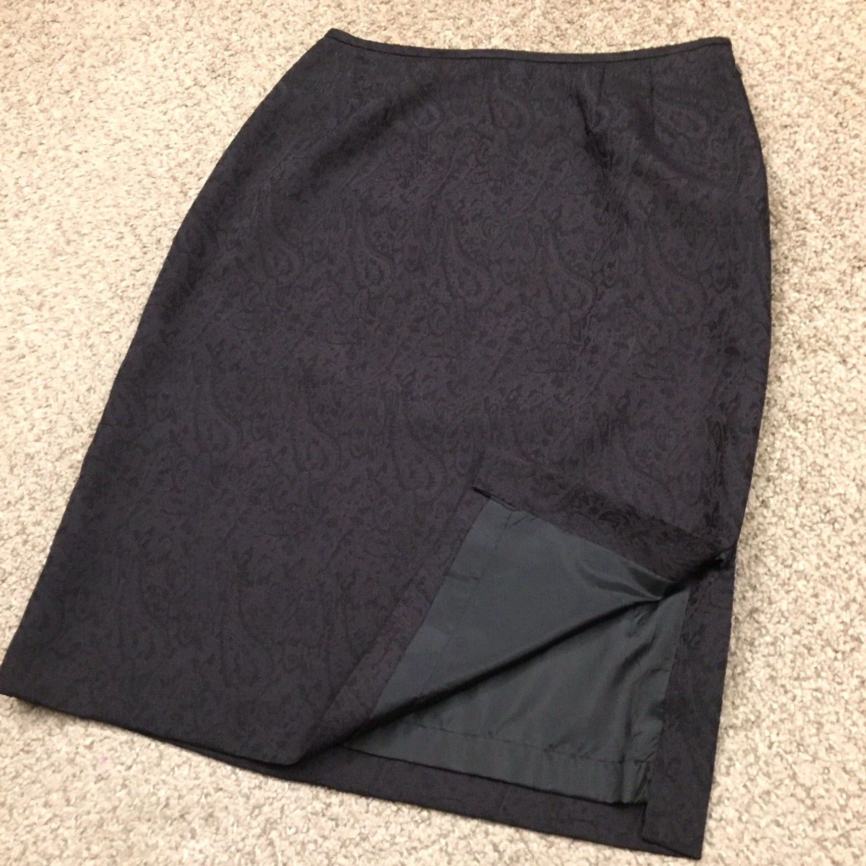 Anne Klein Anne Klein Skirt Women Knee Length High Waist Black Paisley Lined Side Slit Size 8 Pencil Straight | Regular Rise Ul Size 30" / US 8 / IT 44 - 6 Thumbnail