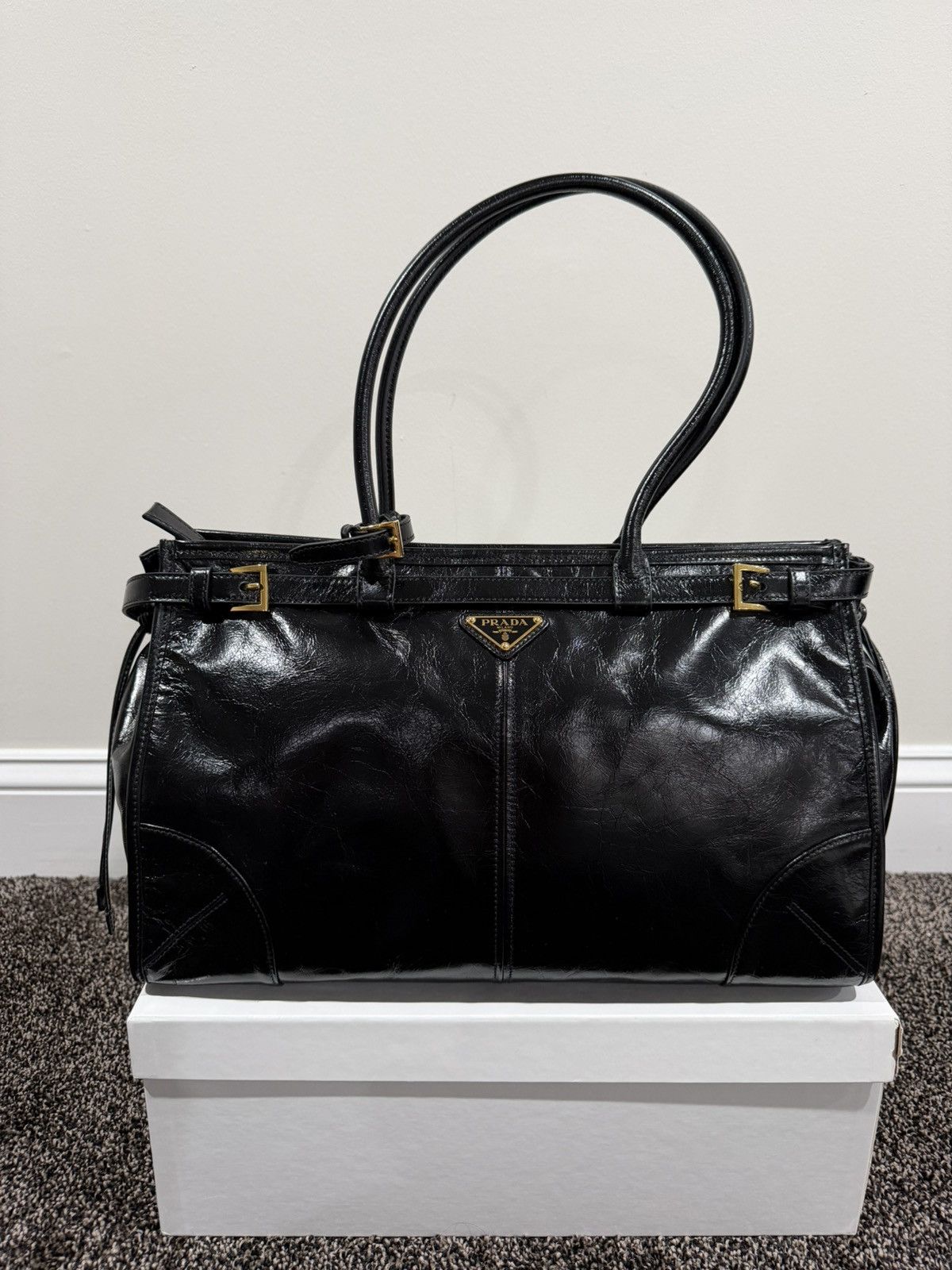 Prada Prada Bonnie Large Black Glossy Leather Handbag Size ONE SIZE - 1 Thumbnail