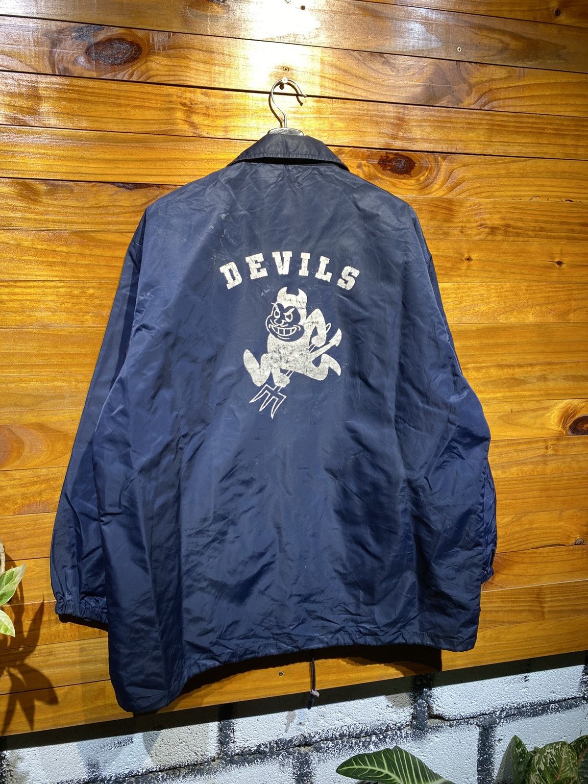 Vintage Vintage DEVILS Navy Coach Jacket – Graphic Print Size US XL / EU 56 / 4 - 10 Thumbnail