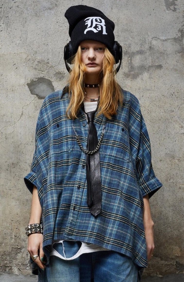 Oversized Boxy shirt. Small