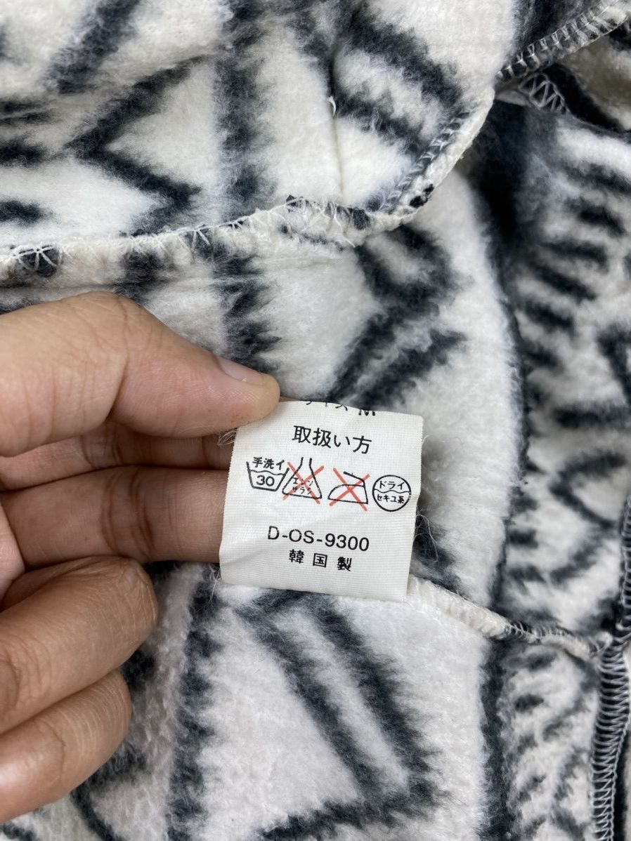 GianMarco Venturi × Japanese Brand × Vintage Vintage 90s Gian Marco Venturi Aztec Fleece Zip-Up Jacket Size US M / EU 48-50 / 2 - 9 Thumbnail