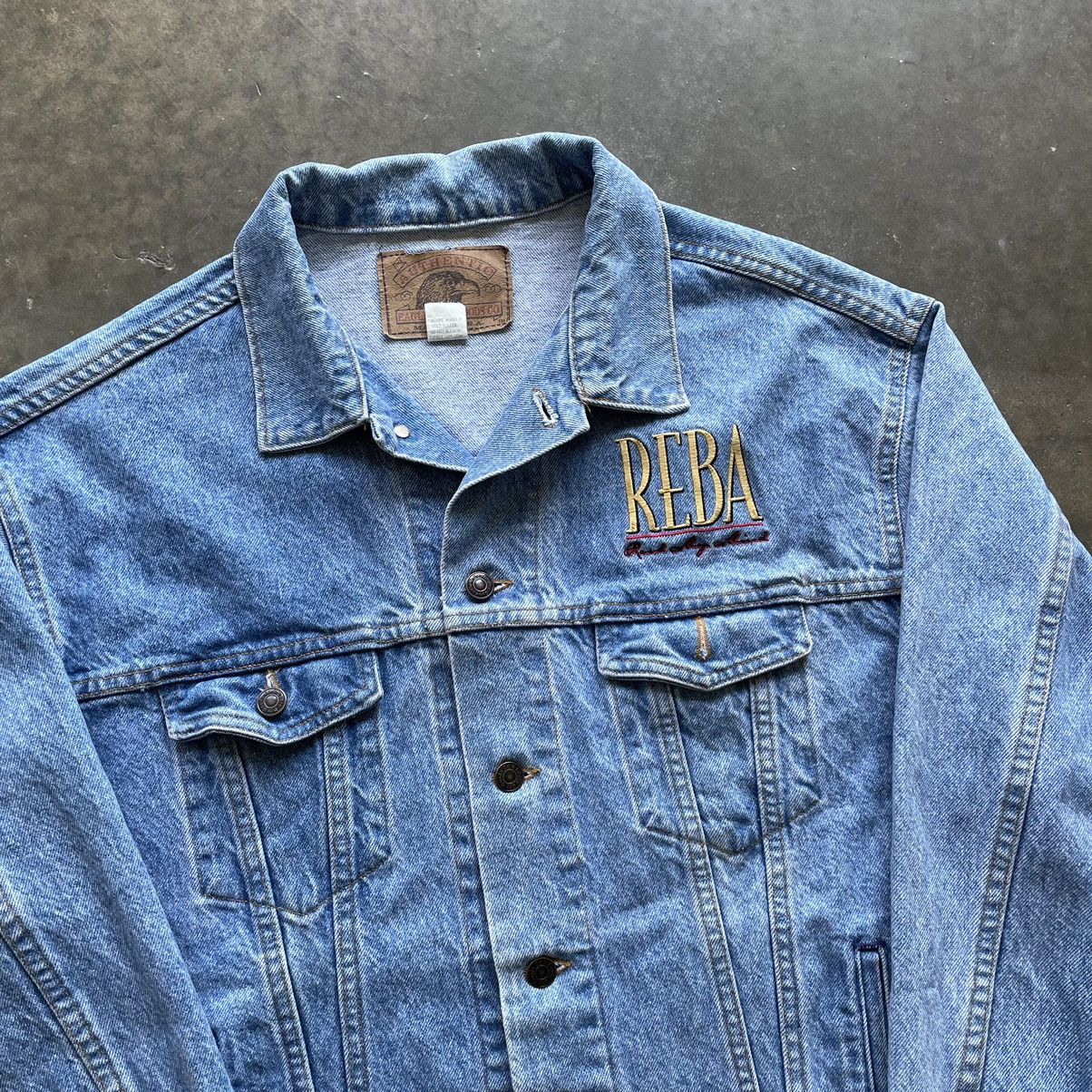 Vintage Vintage Reba McEntire Country Western Denim Trucker Jacket Size US L / EU 52-54 / 3 - 4 Thumbnail