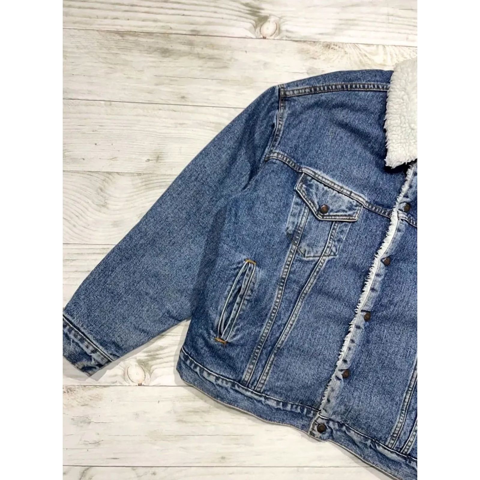 Levi's VINTAGE Levi's Jacket Adult XL Blue Denim Sherpa Lined Made In USA 1992 Y2K Men Size US XL / EU 56 / 4 - 6 Thumbnail