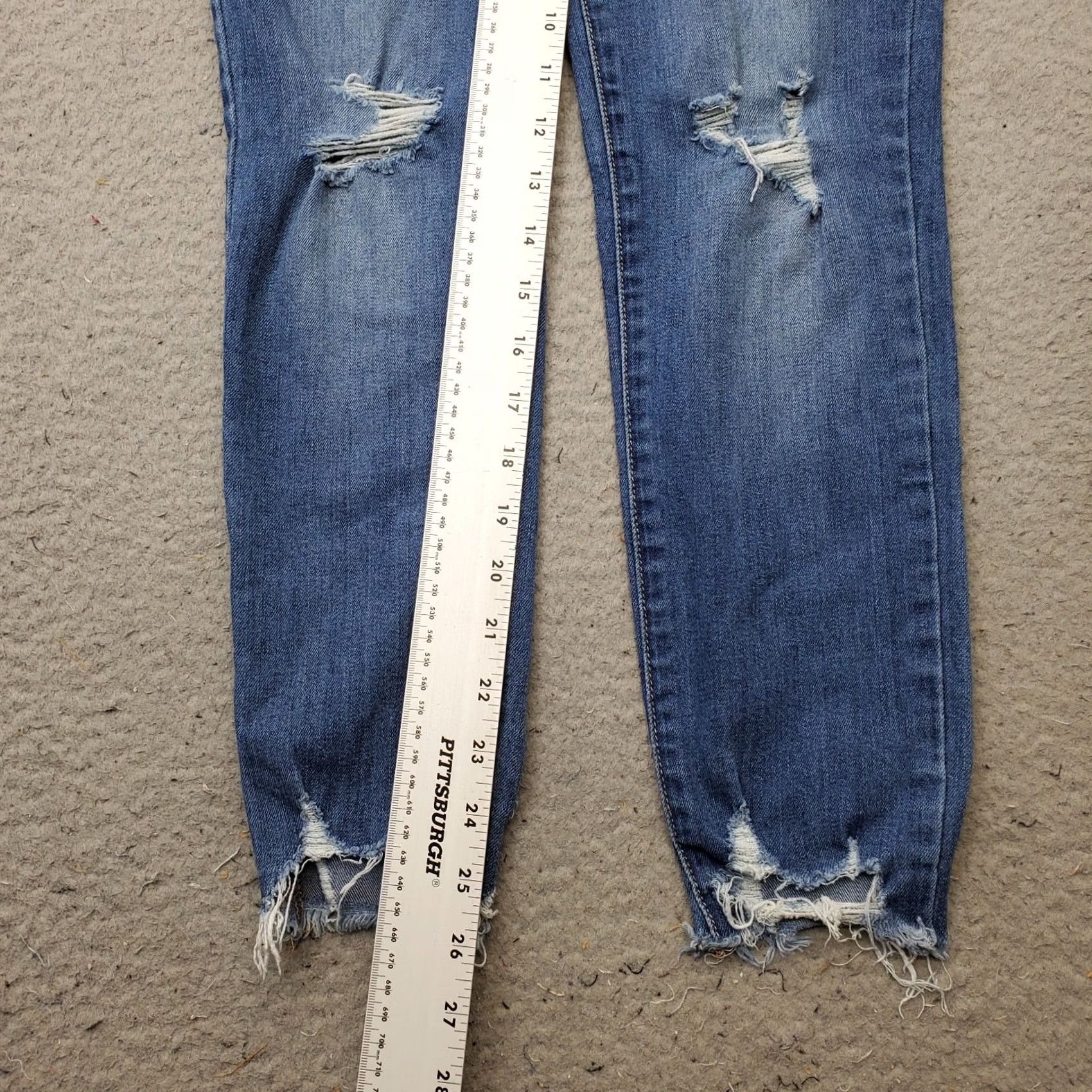 Vintage Flying Monkey Jeans Women 26 Blue Denim Stretch Boho Raw Hem Distressed Made USA Jeans Size 26" / US 2 / IT 38 - 4 Thumbnail