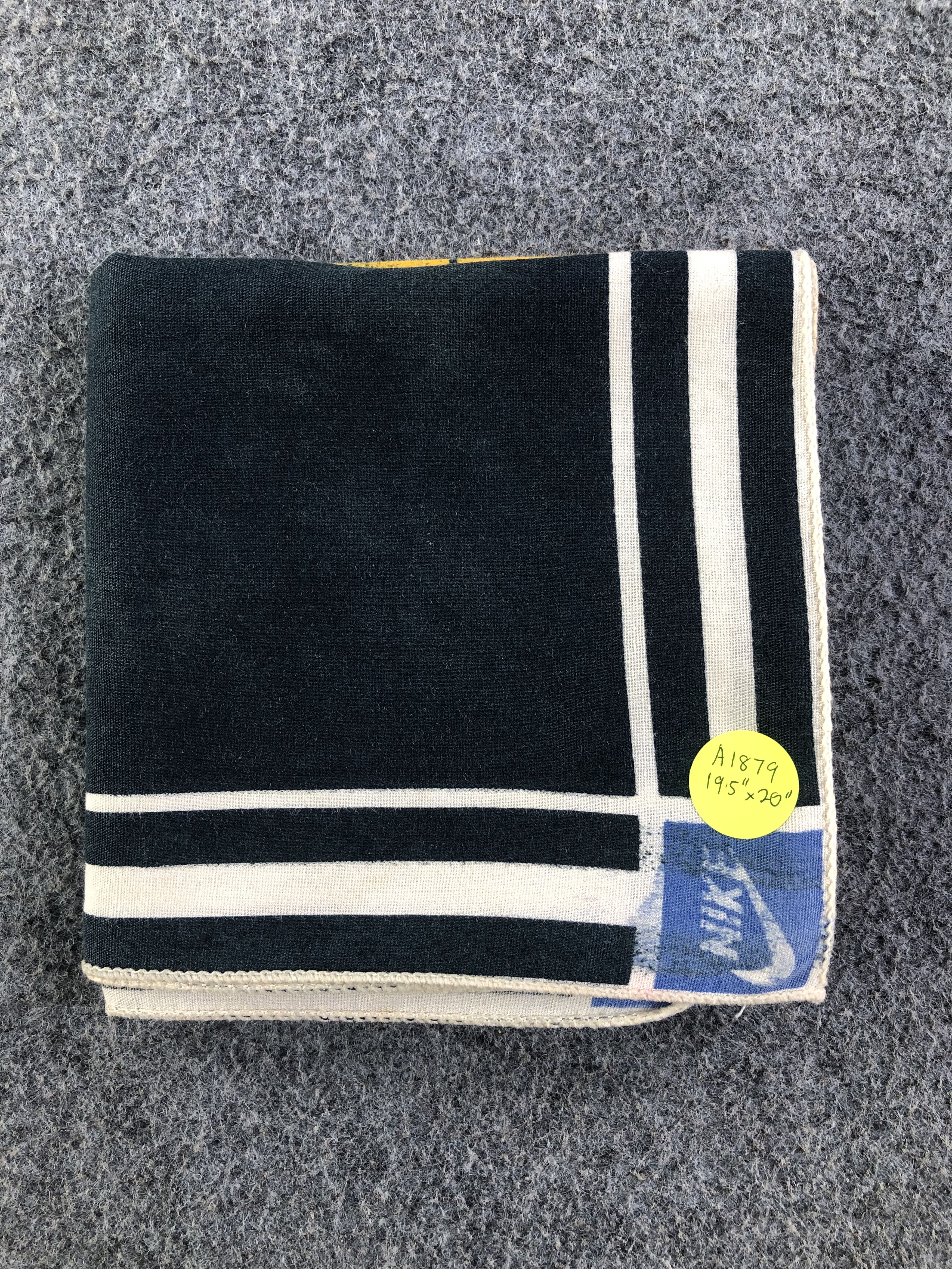 Vintage Nike Swoosh Handkerchief / Bandana / Neckerchief Size ONE SIZE - 9 Thumbnail