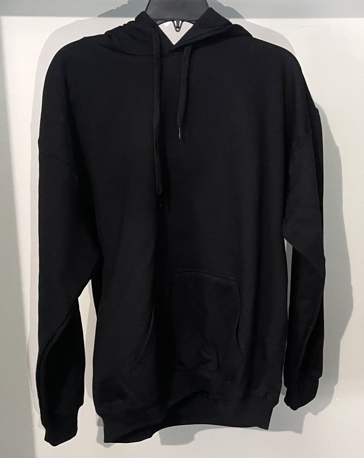 Gildan Black hoodie Size US M / EU 48-50 / 2 - 2 Thumbnail