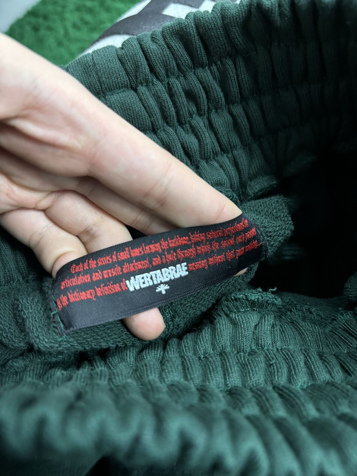 Vertabrae Vertabrae Sweatpants Green red L Large Size US 34 / EU 50 - 2 Thumbnail