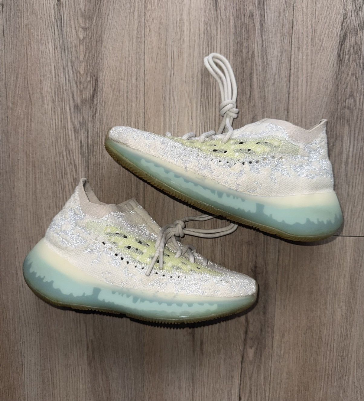 Yeezy Yeezy 380 Alien Blue Size US 8 / EU 41 - 2 Thumbnail