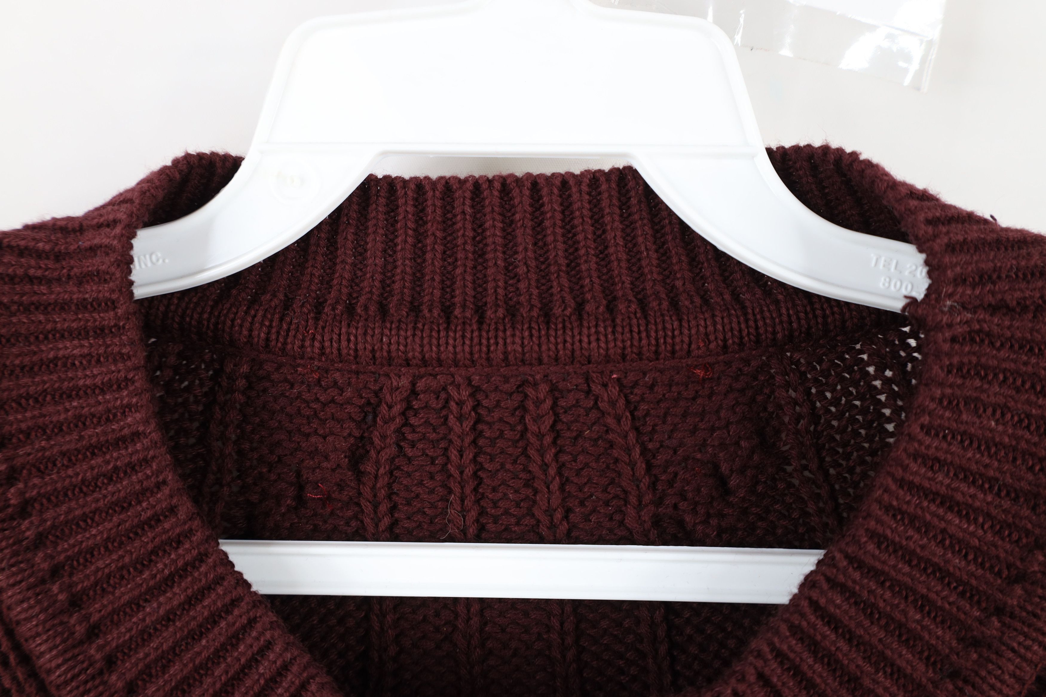Vintage Vintage 90s Streetwear Ribbed Cable Knit Sweater Burgundy Size US L / EU 52-54 / 3 - 8 Thumbnail