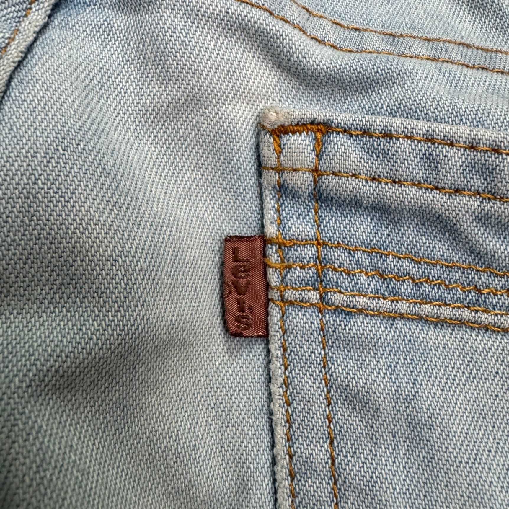 Levi's VINTAGE Levi's Y2K Crop Denim Jeans Mens 34x30 Light Wash Straight Leg Blue Grunge Retro Classic Size US 34 / EU 50 - 5 Thumbnail