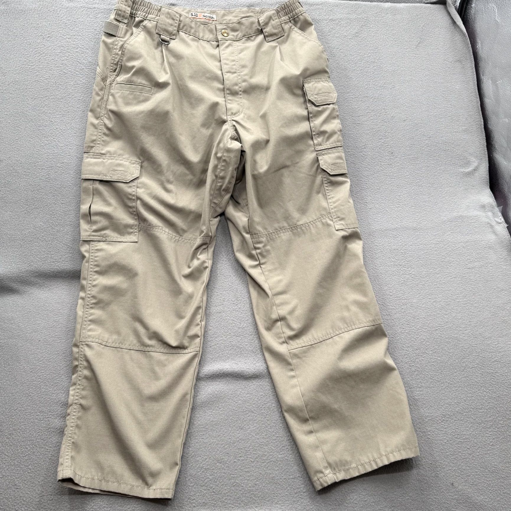 Vintage 5.11 Tactical Pants Mens 36x30 Beige Cargo Ripstop Elastic Waist Size US 36 / EU 52 - 2 Thumbnail