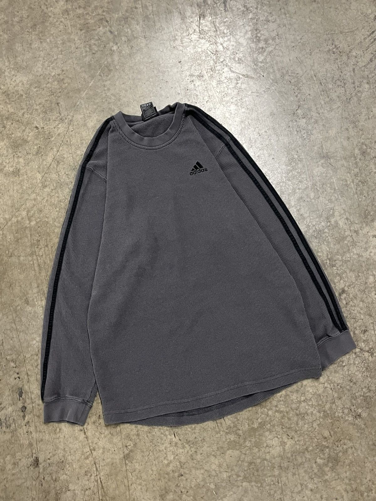 Adidas × Vintage Adidas thermal vintage streetwear hype rare skater y2k Size US S / EU 44-46 / 1 - 3 Thumbnail