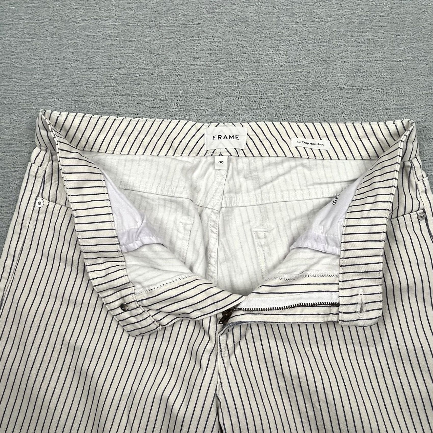 Frame FRAME Le Crop Black White Stripe Mini Boot Cut Pants - 30 White Women's Boots? Size 30" / US 8 / IT 44 - 5 Thumbnail