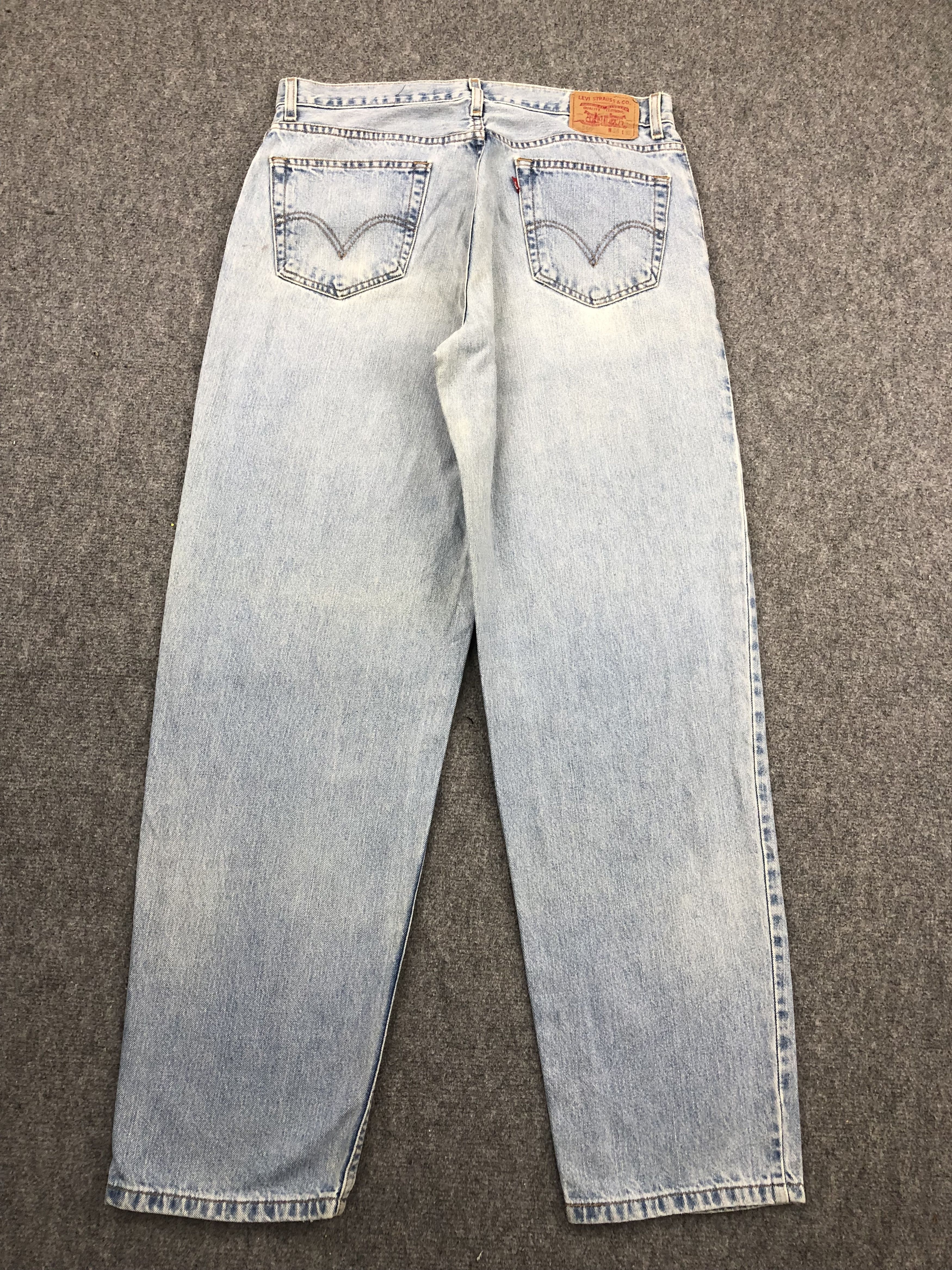 Levi's Vintage Levis 550 Light Washed Jeans DPP0241 Size US 36 / EU 52 - 3 Thumbnail