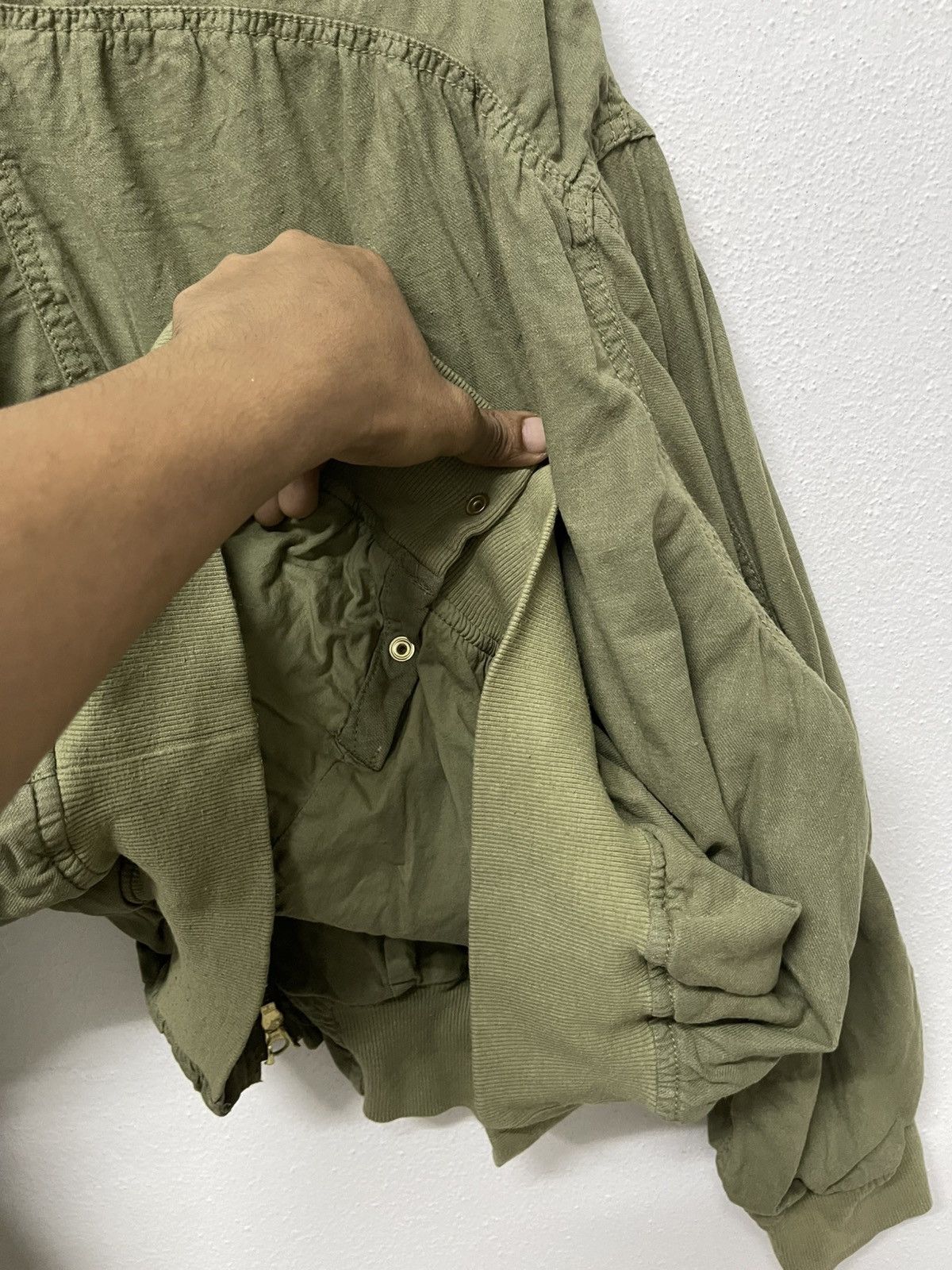Issey Miyake 🐐90s ISSEY MIYAKE BAT WING BOMBER JACKET OLIVE GREEN Size US M / EU 48-50 / 2 - 20 Thumbnail
