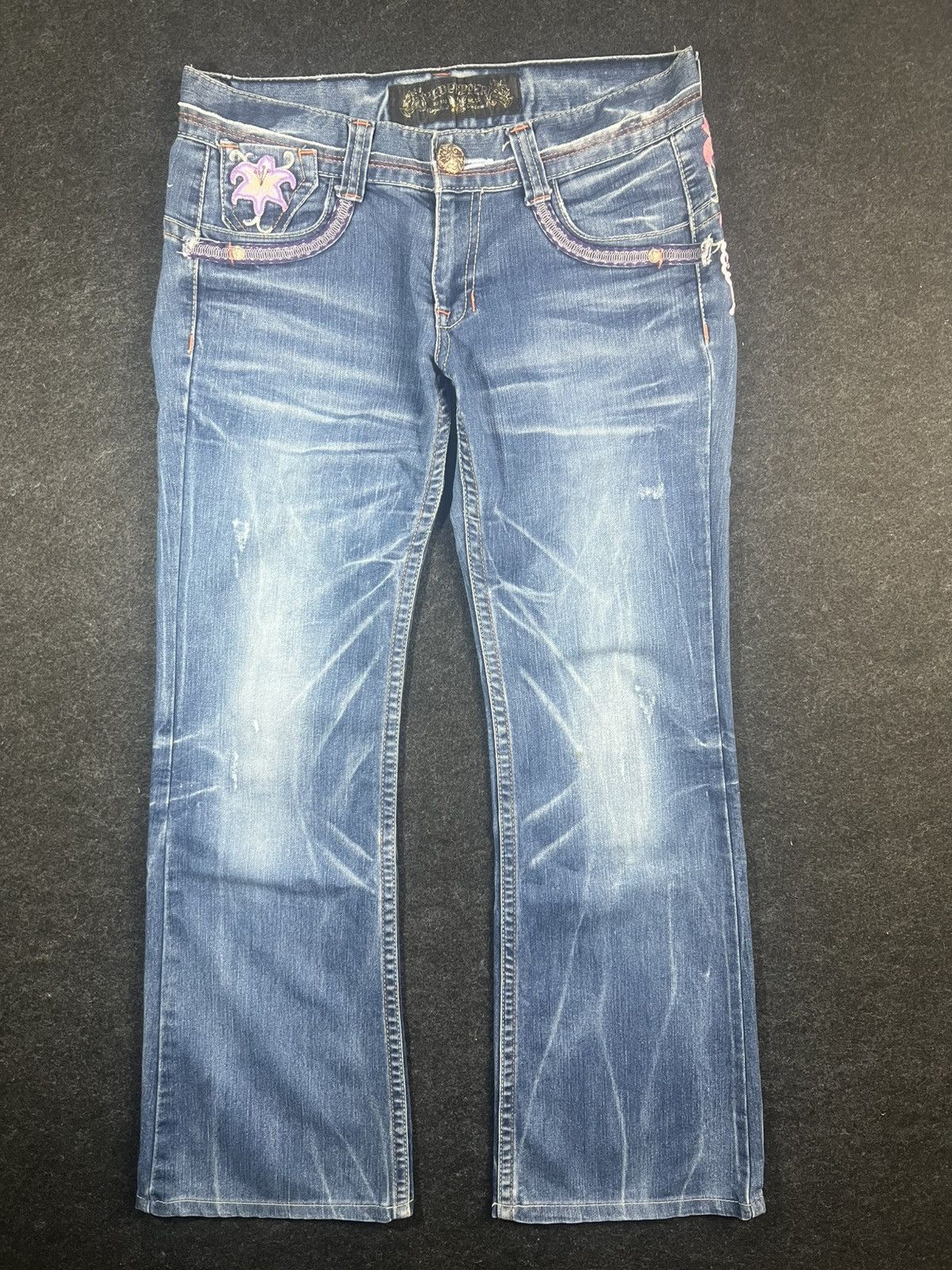 In The Attic RARE 🔥 Red Pepper Flower Embroidery Flare Jeans like LGB Size US 31 - 3 Thumbnail