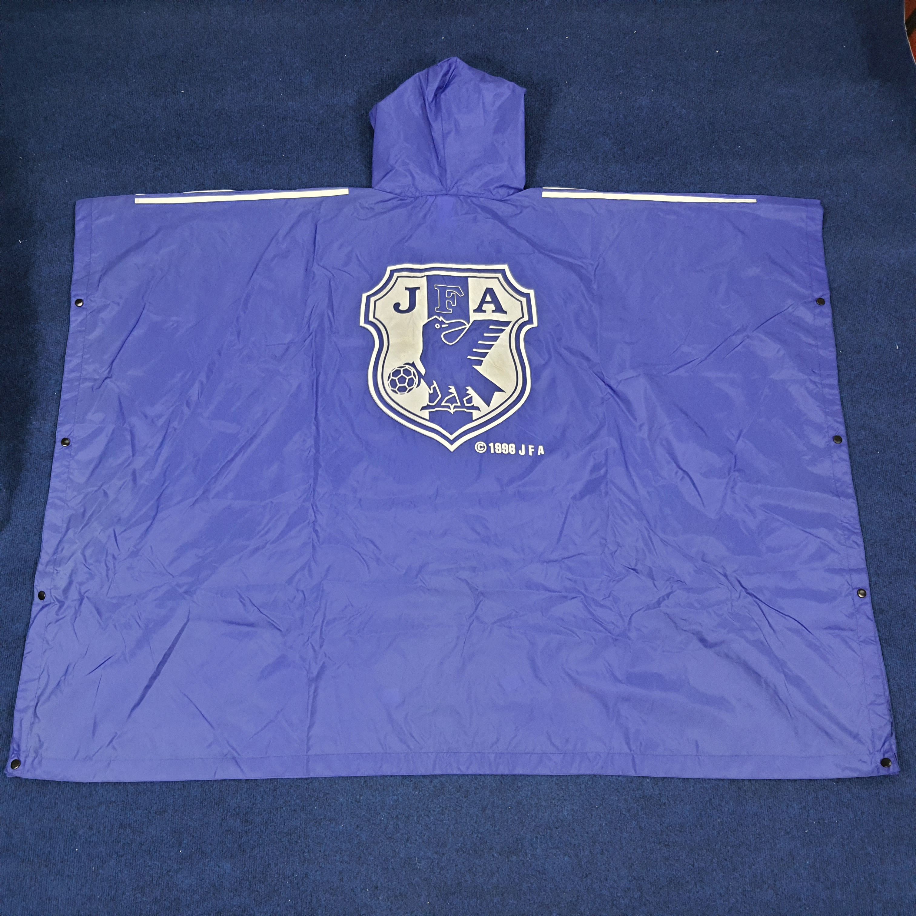 Adidas Vintage Adidas Japan Football Team Windbreaker Raincoat Size US M / EU 48-50 / 2 - 3 Thumbnail