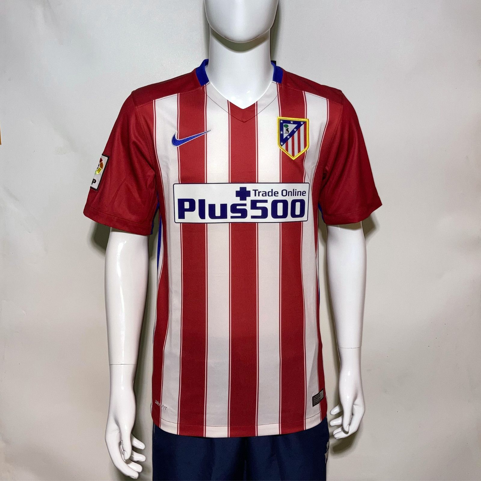 Nike 2015-16 Atletico Madrid Home Nike 686337-648 Size US S / EU 44-46 / 1 - 1 Thumbnail